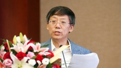 中央民族大学外国语学院教授何克勇先生致辞