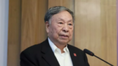 谈科技翻译的主题能力-方梦之