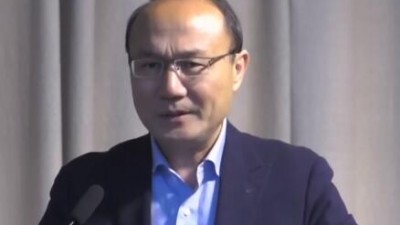 商务英语“双师”型教师培养途径思考-曹德春